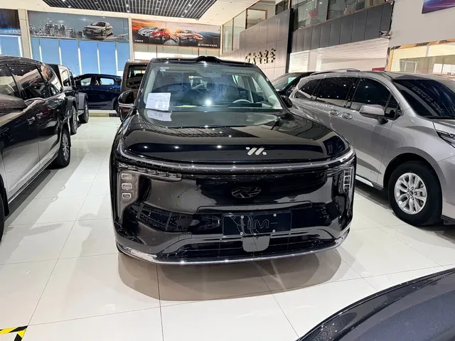 IM Motors IM LS9 2026 Model 52kWh Base Version