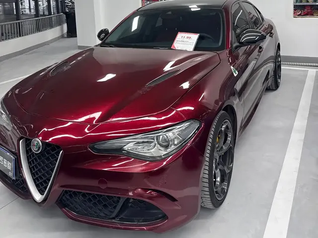 Alfa Romeo Giulia 2020 2.0T 280HP Luxury Edition