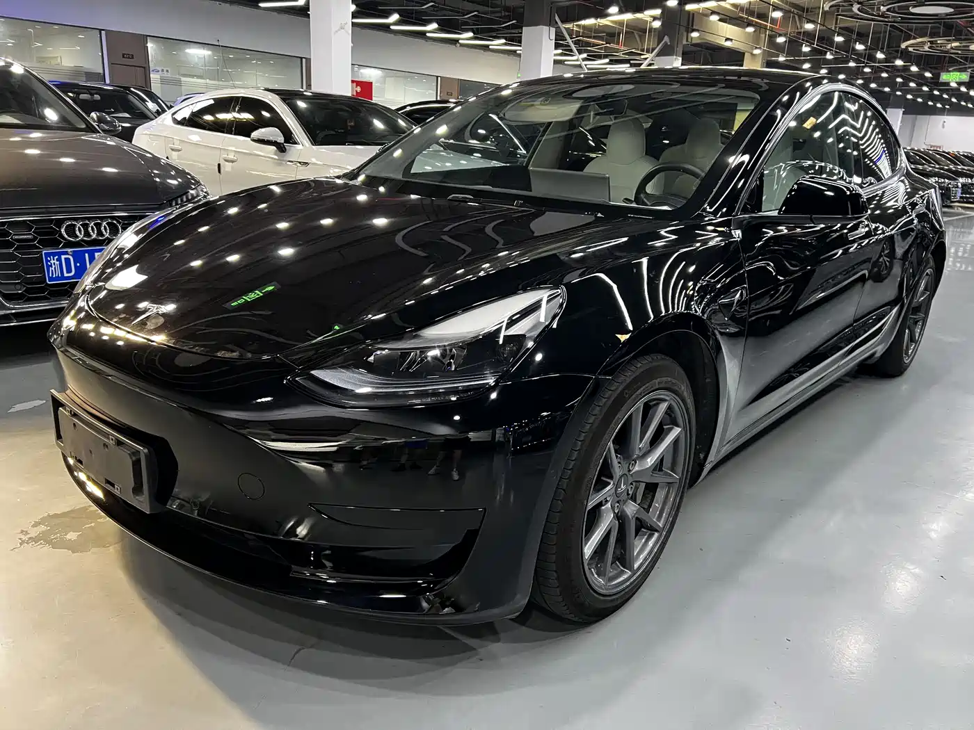 Tesla Model 3 2022 Model Rear-Wheel Drive Version