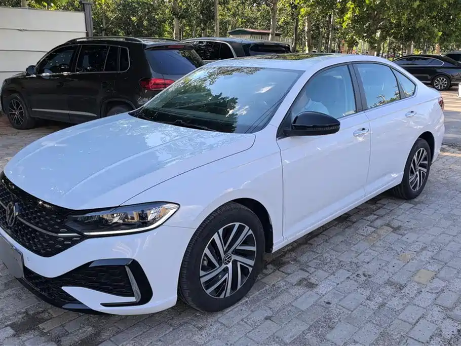 Volkswagen Lavida 2024 Model 300TSI DSG Starlight Leading Edition