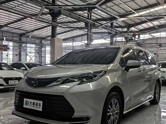 Toyota Sienna 2021 2.5L Hybrid Comfort Edition