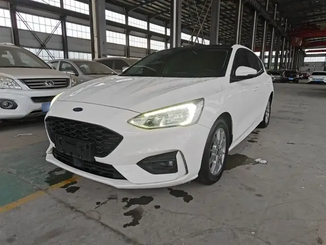 Ford Focus 2020 Hatchback EcoBoost 180 Auto Trend Edition