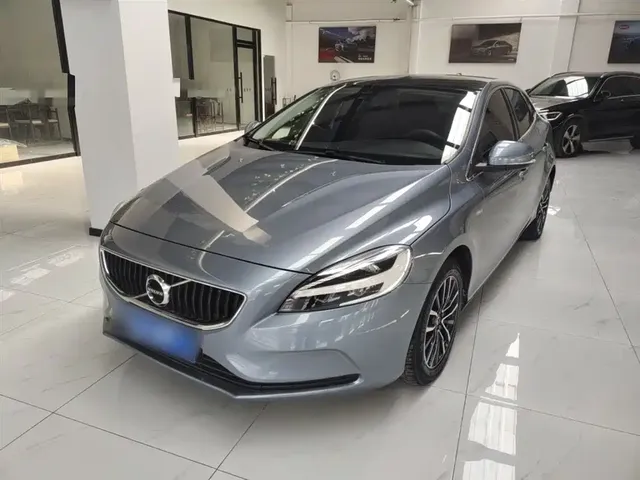 Volvo V40 2018 T3 Inscription Edition