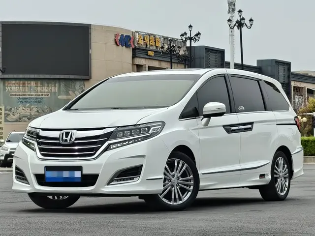 Honda Elysion 2016 2.4L Luxury Edition