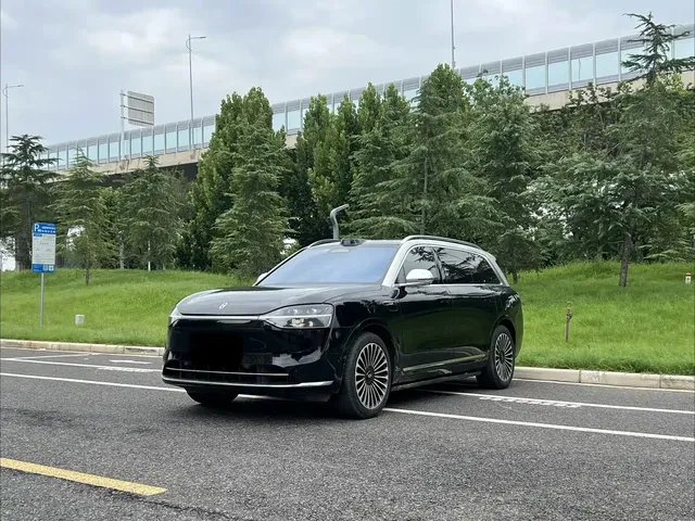 AITO Wenjie AITO M9 2024 Extended Range Ultra 42kWh 6-Seater
