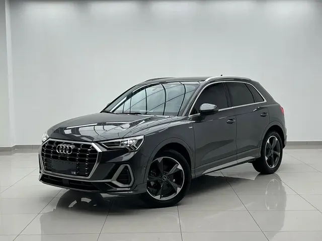 Audi Q3 2023 35 TFSI Fashion Dynamic (1.4T)