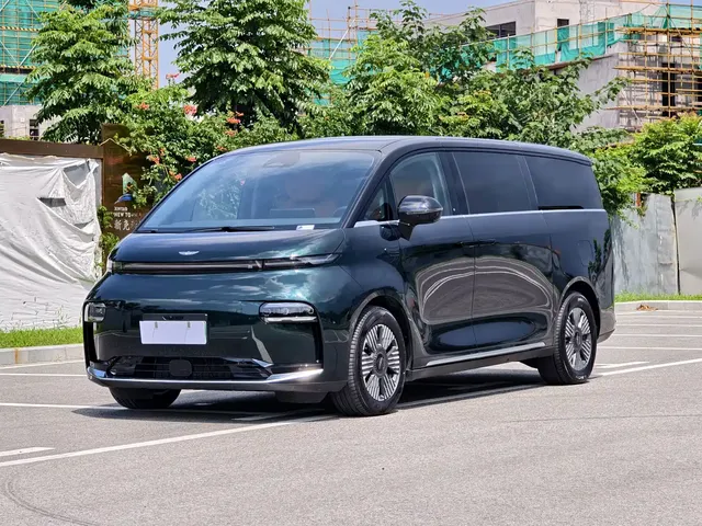 Geely Galaxy Yizhen L380 2025 Model 825km Extraordinary Edition