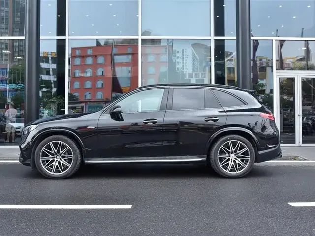 Mercedes-Benz GLC AMG 2025 AMG GLC 43 4MATIC