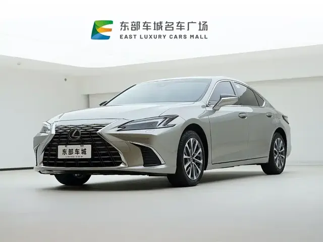 Lexus ES 2025 200 Ultimate Edition