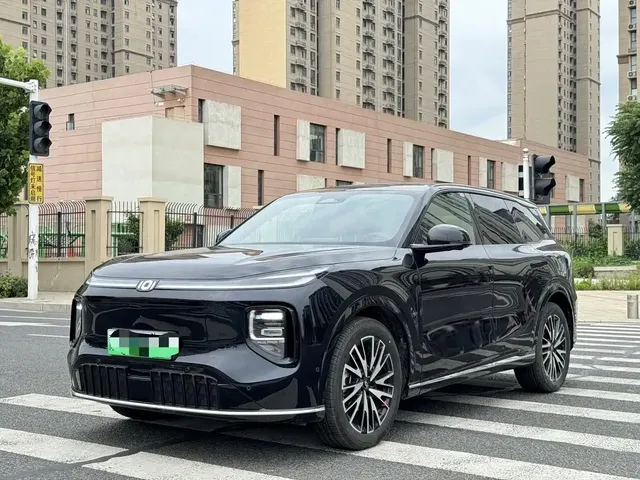 Changan Qiyuan Q07 2025 215 Flagship