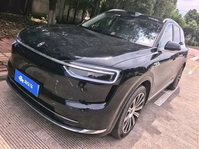 AITO Wenjie AITO M7 2026 Extended Range Base Model 6-Seater