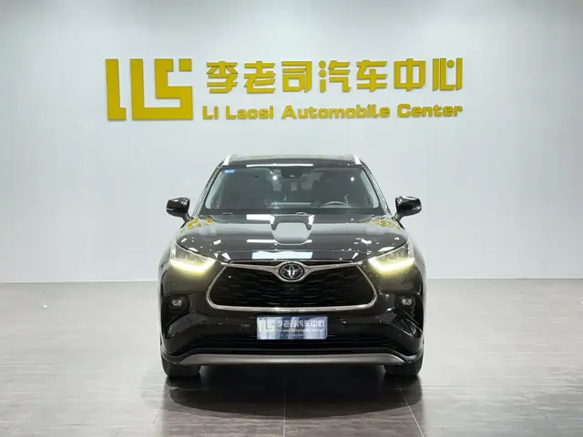 Toyota Highlander 2022 Dual Engine 2.5L 4WD Supreme Edition 7-Seater