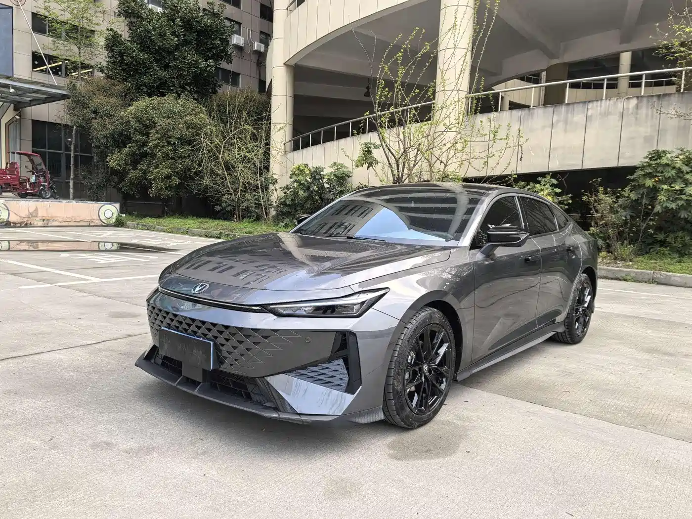 Changan UNI-V 2023 1.5T Luxury Edition