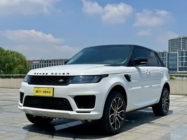 Land Rover Range Rover Sport 2022 3.0 L6 Gloss Black Edition