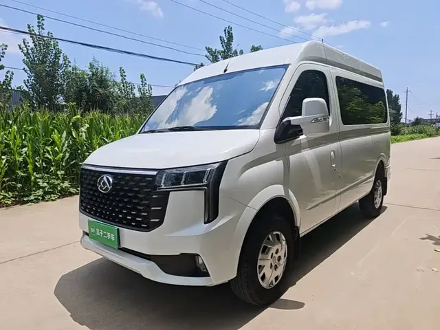SAIC Maxus Xintu V80 2025 PRO Aoyun 2.0T Manual Short Wheelbase Medium Roof 7/8/9-Seater