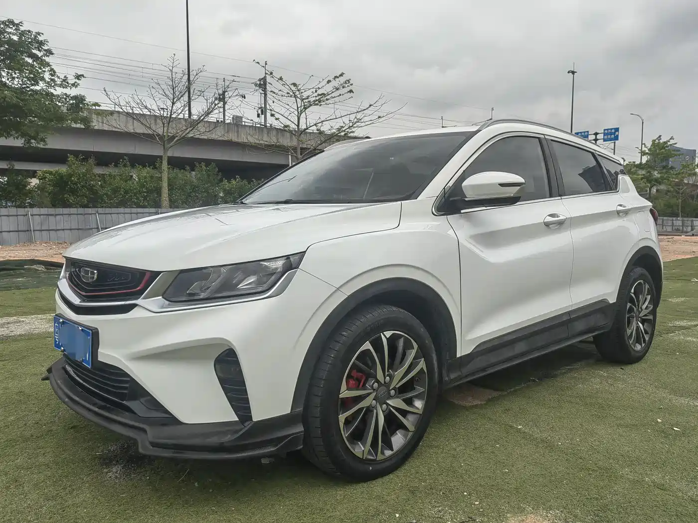 Geely Binyue 2019 260T DCT Knight China VI