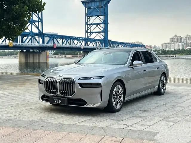BMW i7 2023 eDrive50L Leading M Sport Package