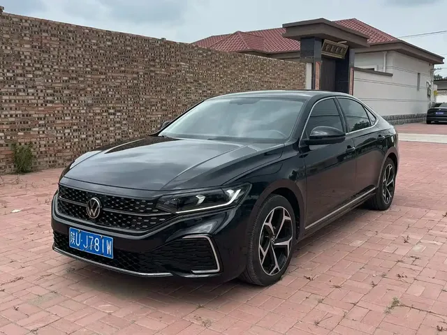 Volkswagen Passat 2023 330TSI Starlight Elite Edition