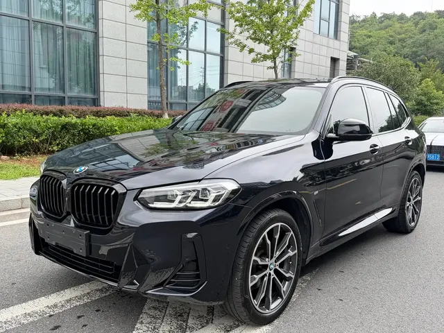 BMW X3 2023 xDrive30i Leading M Night Package