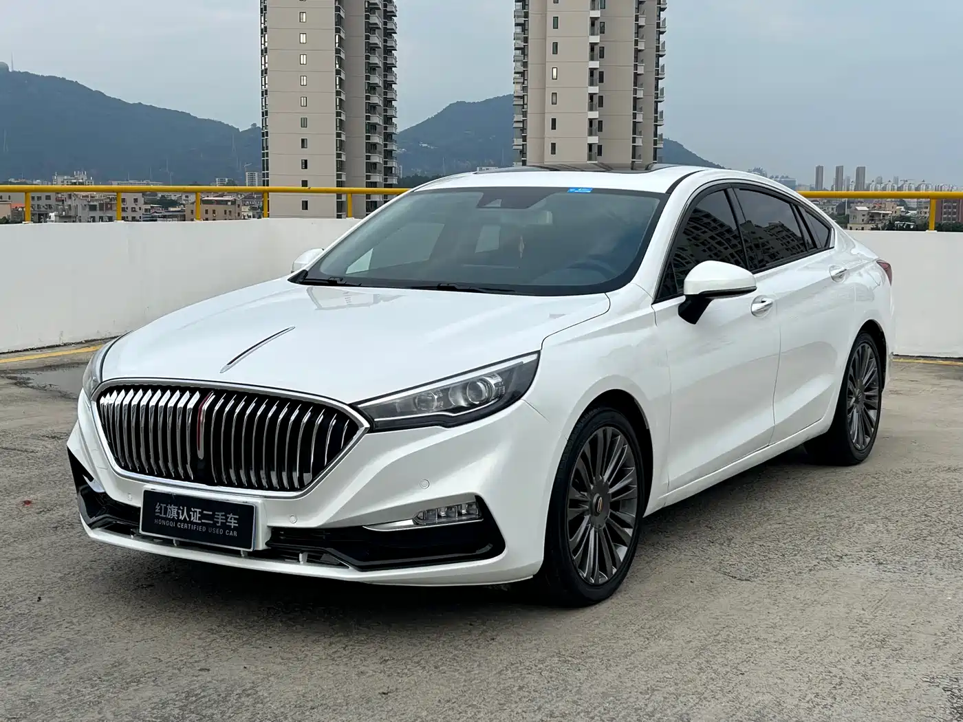 Hongqi H5 2020 1.8T Automatic Smart Connection Qi Enjoy Edition