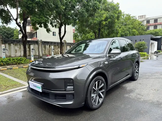 Li Auto Li L8 2023 Air