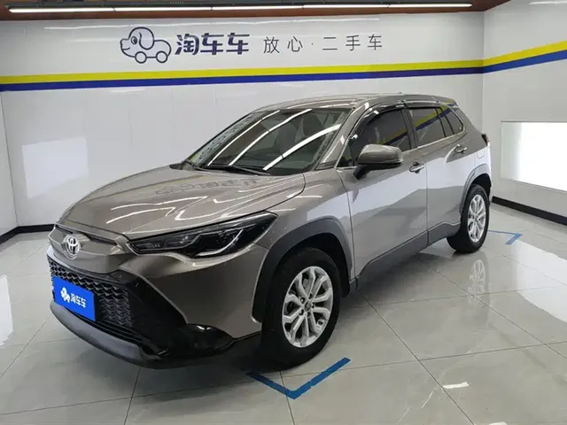 Toyota Frontlander 2022 2.0L CVT Luxury PLUS Edition