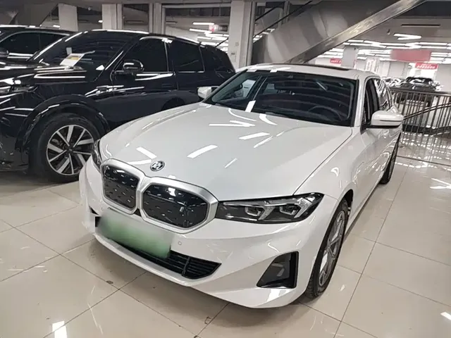 BMW i3 2024 eDrive 35 L