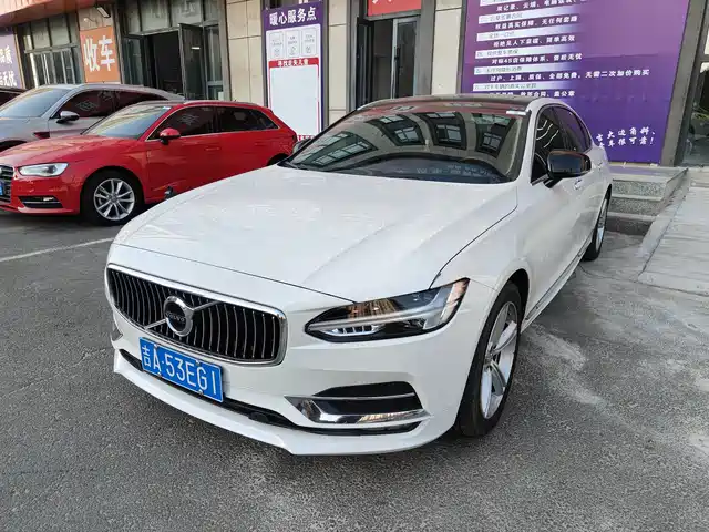 Volvo S90 2019 T5 Momentum