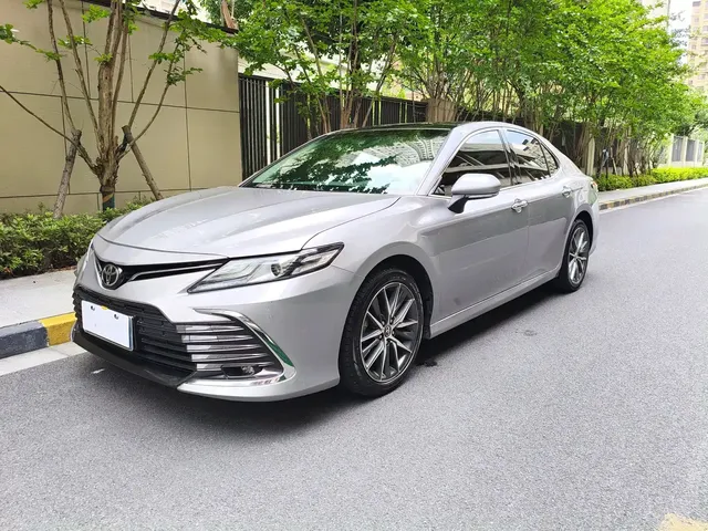 Toyota Camry 2021 2.5G Luxury Edition