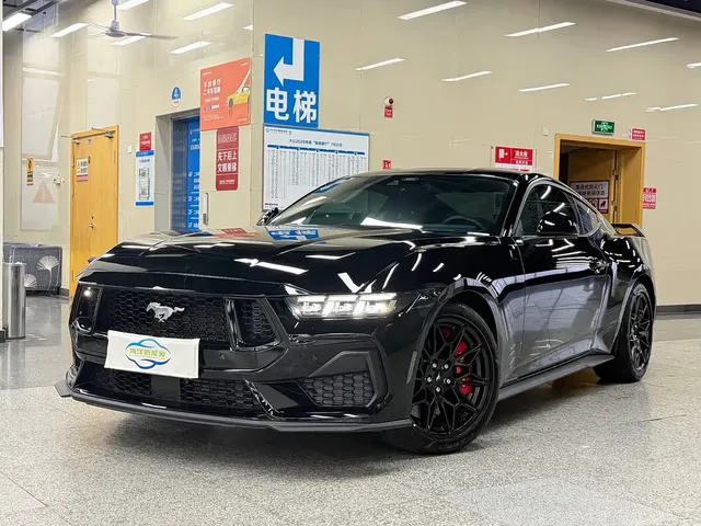 Ford Mustang 2024 2.3T EcoBoost Coupe Performance Edition