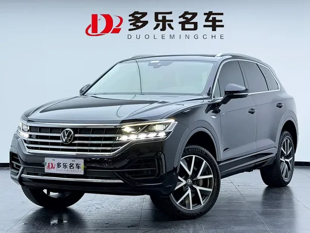 Volkswagen Touareg 2023 3.0TSI R-Line Black Sports Package