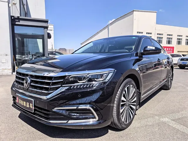 Volkswagen Passat 2021 Model 330TSI Premium Edition