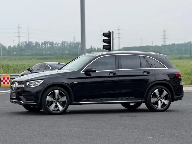 Mercedes-Benz GLC 2021 GLC 260 L 4MATIC Luxury