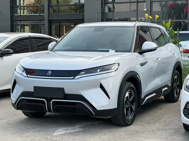 BYD Yuan UP 2024 401KM Leading Edition