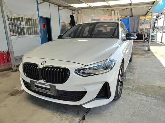 BMW 1 Series 2021 120i M Sport Shadow Edition