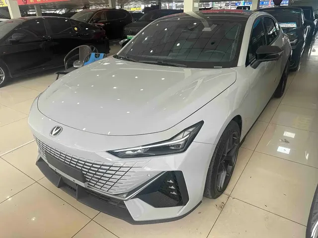 Changan UNI-V 2022 1.5T Premium Model
