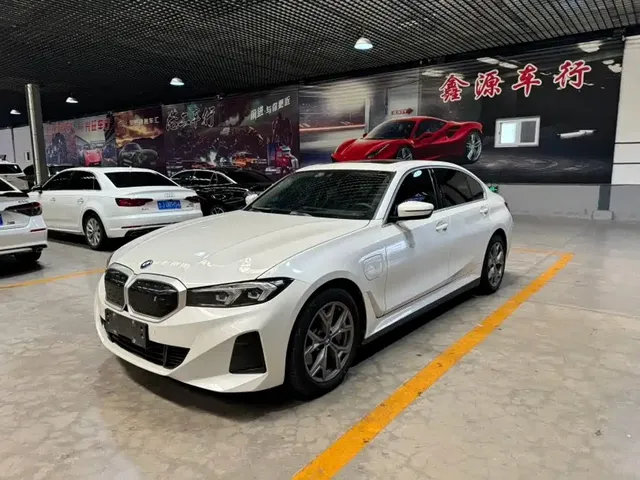 BMW i3 2024 eDrive 35 L