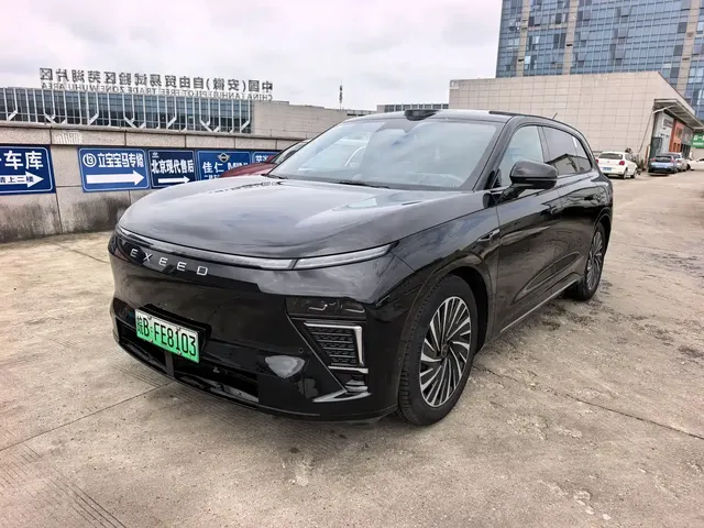 Exeed Exlantix ET 2024 Extended Range 240 Ultra AWD
