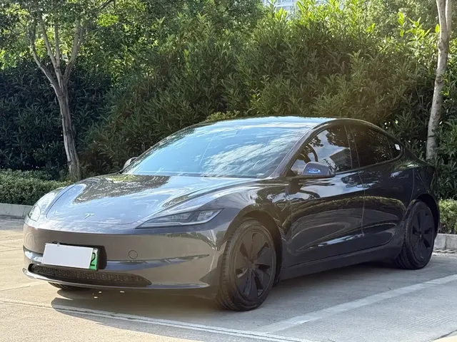 Tesla Model 3 2023 Rear-Wheel Drive