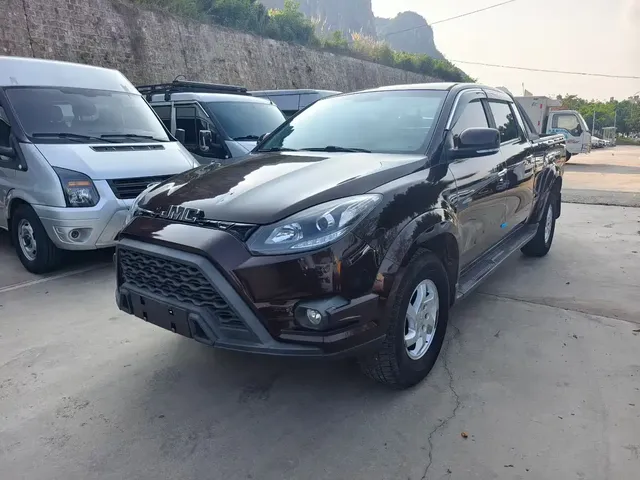 Jiangling Yuhu 5 2018 2.4T Classic Diesel Manual 4WD Ultra Luxury Long Wheelbase JX4D24A5L