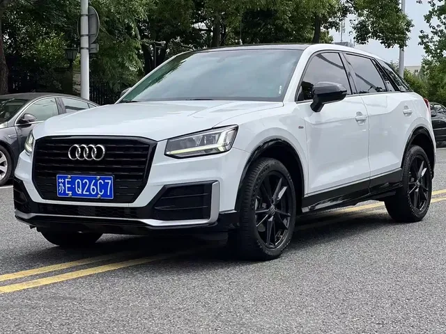 Audi Q2L 2020 35 TFSI Progressive Dynamic Model