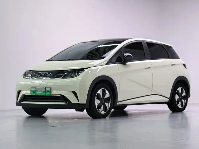 BYD Dolphin 2024 Glory Edition 420km Fashion Edition