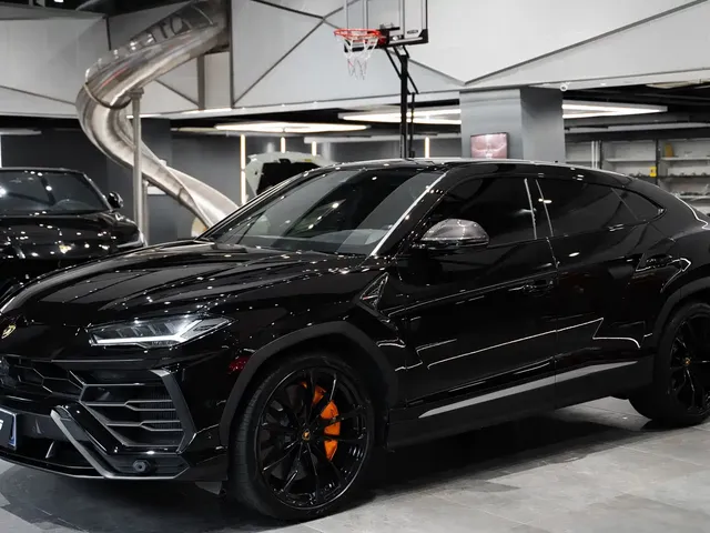 Lamborghini Urus 2021 4.0T V8