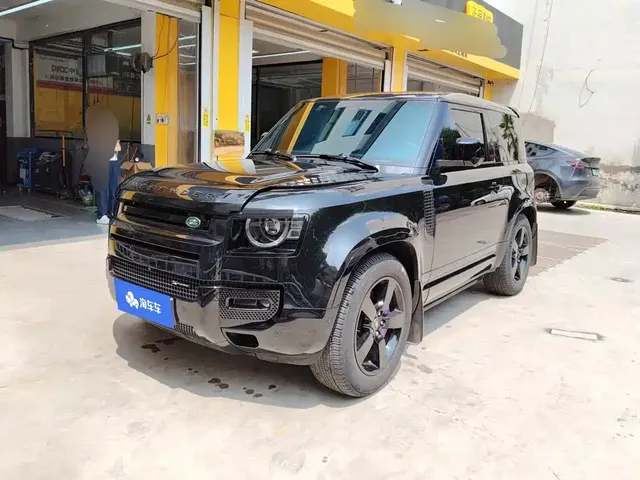 Land Rover Defender 2022 Model 90 2.0T P300 Tiger Ambition Edition