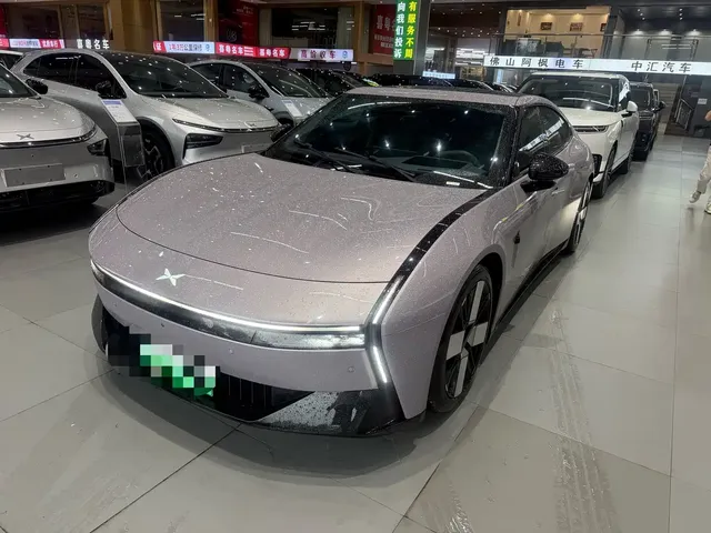 XPeng P7 2025 702km Long Range Edition