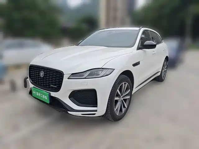 Jaguar F-PACE 2024 P250 R-Dynamic SE