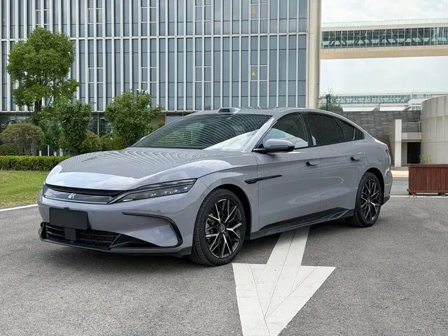 BYD Han 2025 DM-i 125KM LiDAR Smart Driving