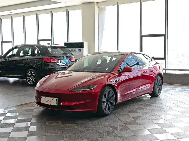 Tesla Model 3 2023 Long Range All-Wheel Drive