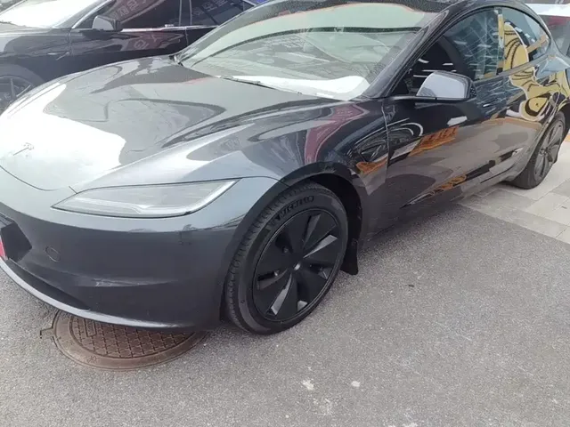 Tesla Model 3 2023 Rear-Wheel Drive
