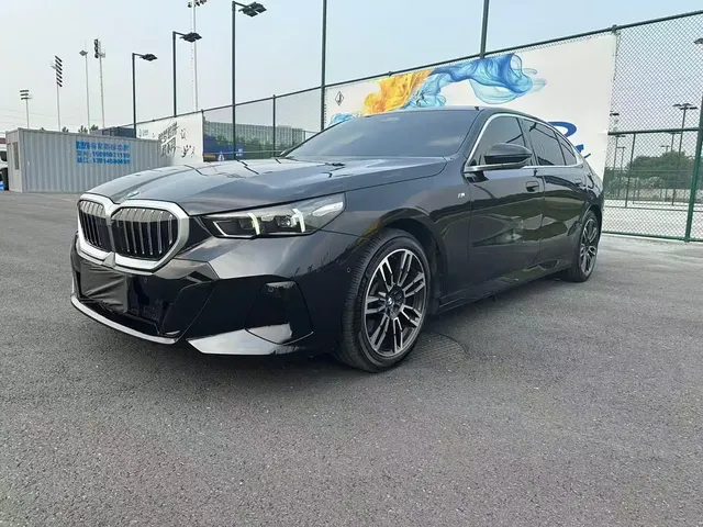 BMW 5 Series 2024 530Li Leading M Sport Package